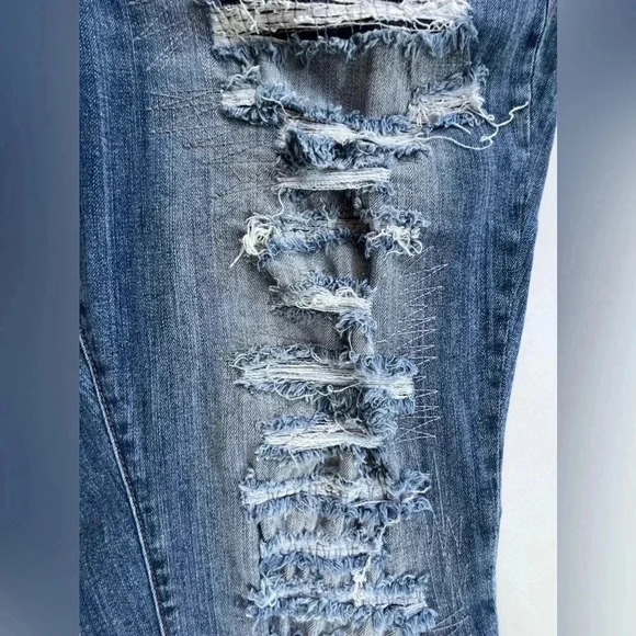 TORRID PREMIUM | women’s distressed BOYFRIEND denim jeans. Size: 20 - Picture 14 of 16